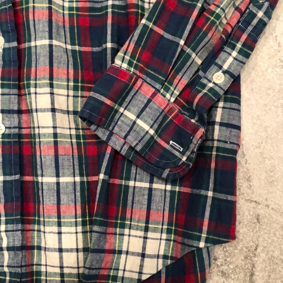 Tommy Hilfiger large button down shirt - Picture 4 of 9